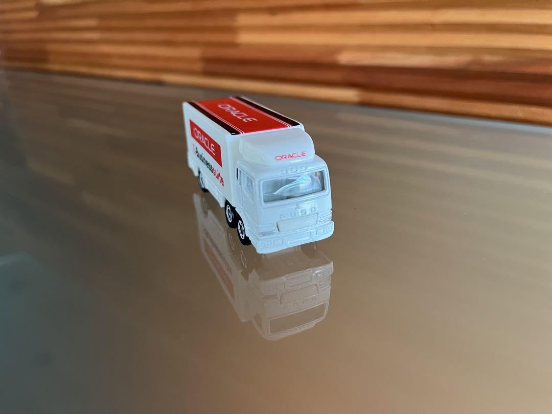ORACLE 一番星　トミカ　限定品　5個セット Amazon | トミカ ORACLE一番星 トラック | ミニカー・ダイ
